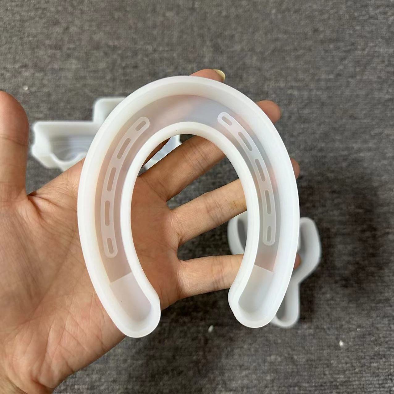 Horseshoe Game Set - Horseshoe Crystal Epoxy Resin Casting Mould